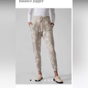 Athleta Balance Joggers size 3xl